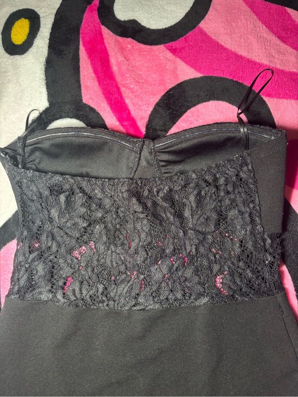 Haute Monde Lace Bodysuit - Picture 5 of 9